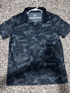 Under Armour Black and Gray Patterned Polo Shirt